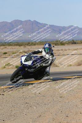 media/Dec-10-2023-SoCal Trackdays (Sun) [[0ce70f5433]]/Turn 9 Inside Set 1 (1115am)/